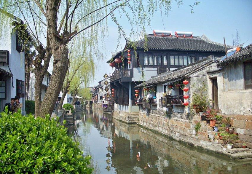 900亿黄金巨头放大招！山东黄金拟斥资上百亿买矿